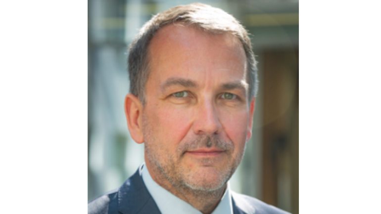 Dr. Martin Frick